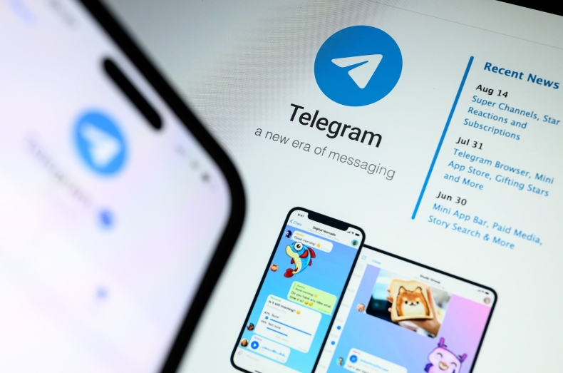 Telegram下载历史版本一键回退